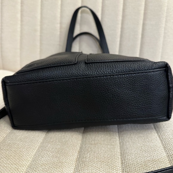 Steve Madden black handbag tote crossbody - Picture 5 of 11